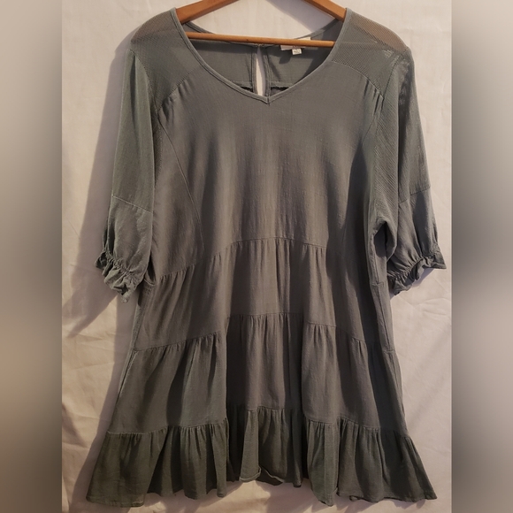 Umgee Dresses & Skirts - Umgee Linen Blend Ruffle Tiered Fray Hem S/ Sleeve Babydoll Dress USA Large